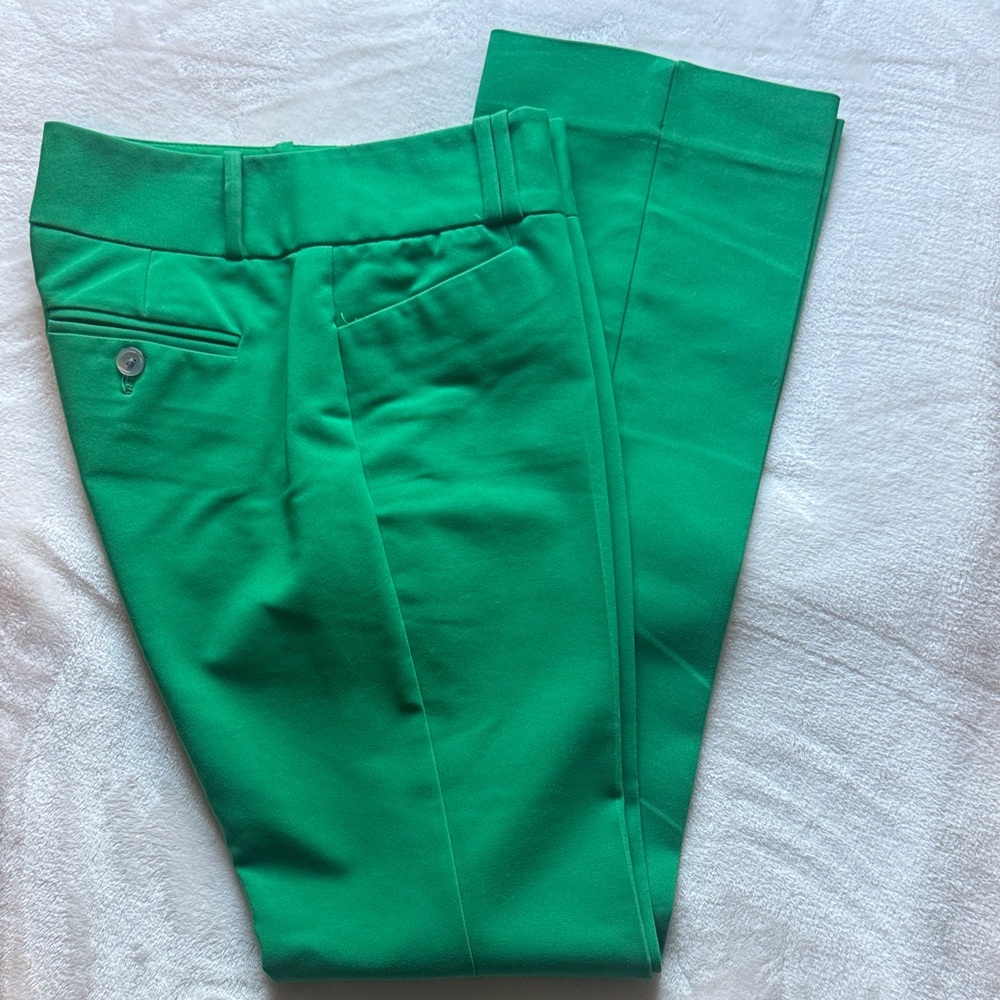 The Limited drew fit beautiful, green dress pants
